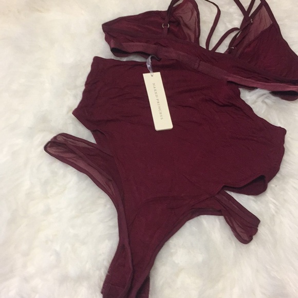 Naked Princess Camilla body suit WILLING TO TRADE. The small is missing size tag - Picture 5 of 5